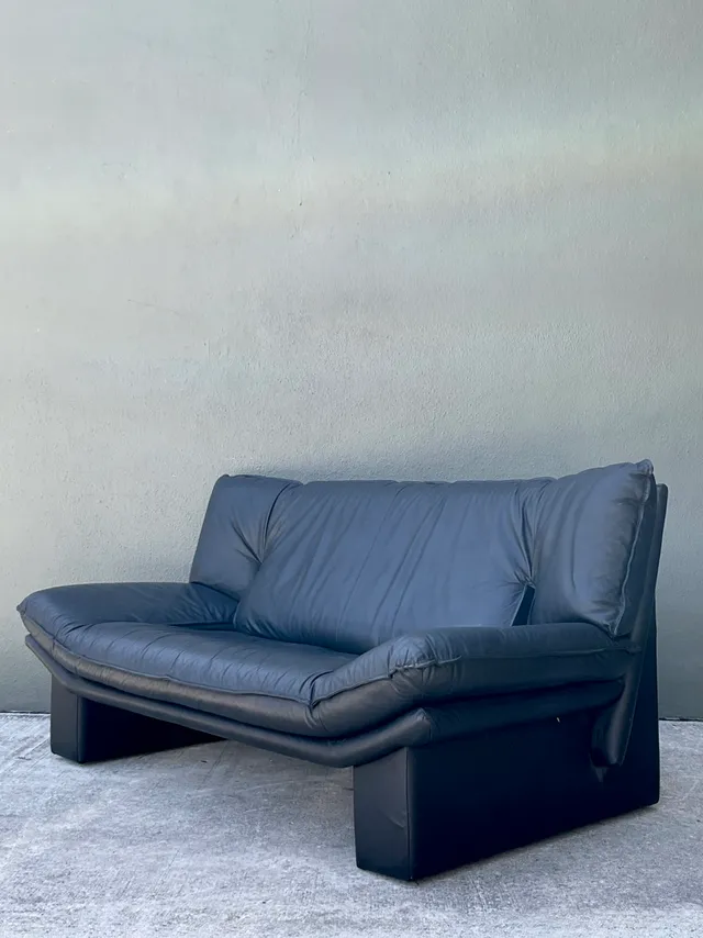 Vintage Nicoletti Salotti Black Leather Sofa — additional photo 8