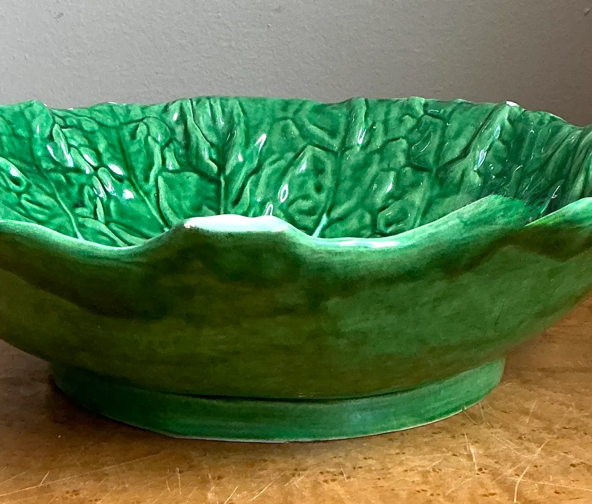 Vintage Portuguese Green Cabbage Leaf Ceramic Bowl — additional photo 4