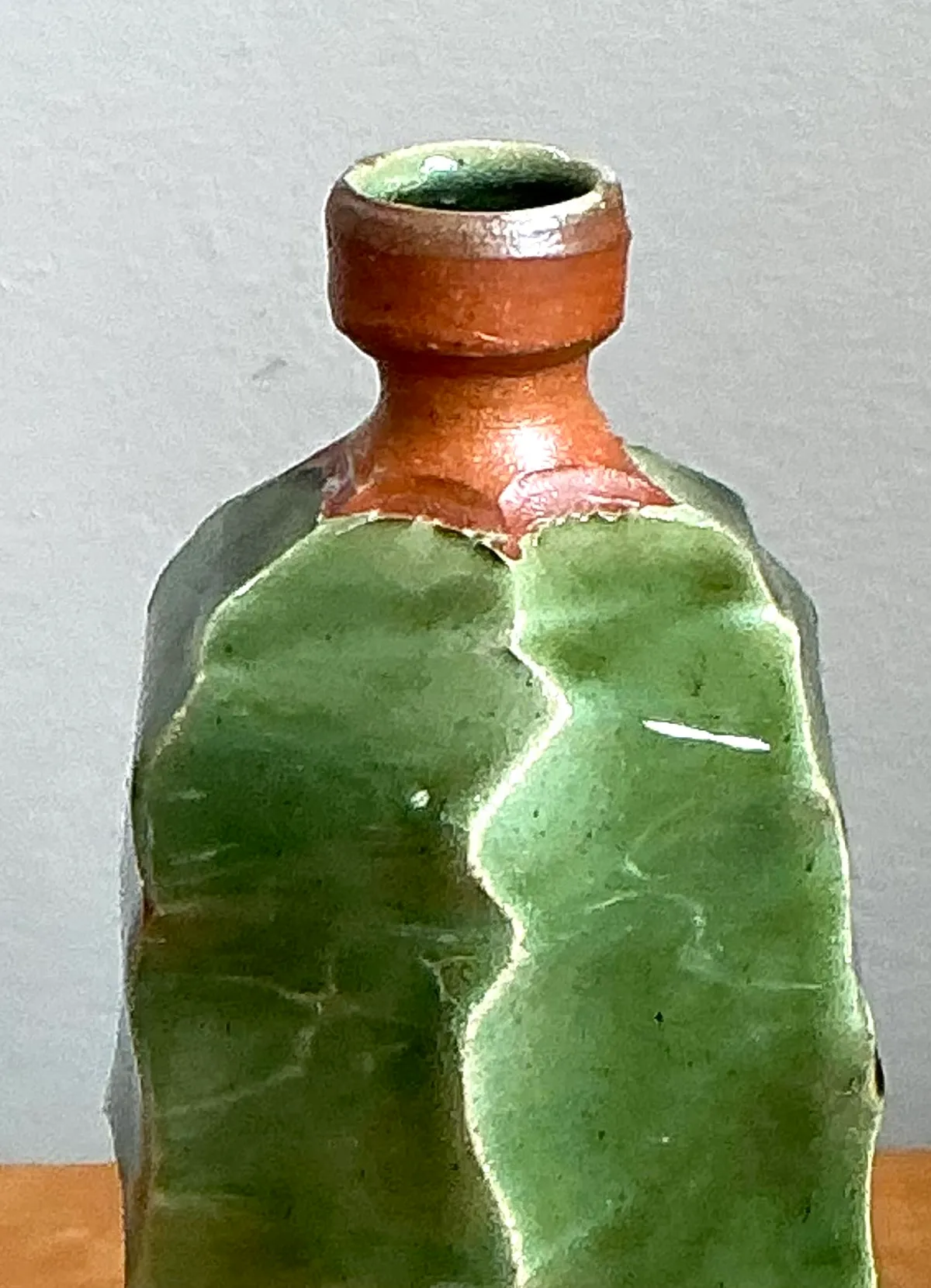 Vintage Green Sculptural Ceramic Vase — additional photo 4