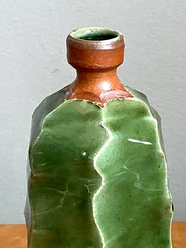 Vintage Green Sculptural Ceramic Vase — additional photo 4