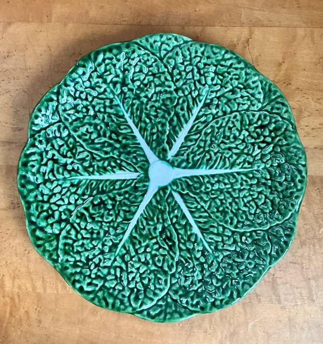 Portuguese Green Cabbage Leaf Ceramic Plate — additional photo 3