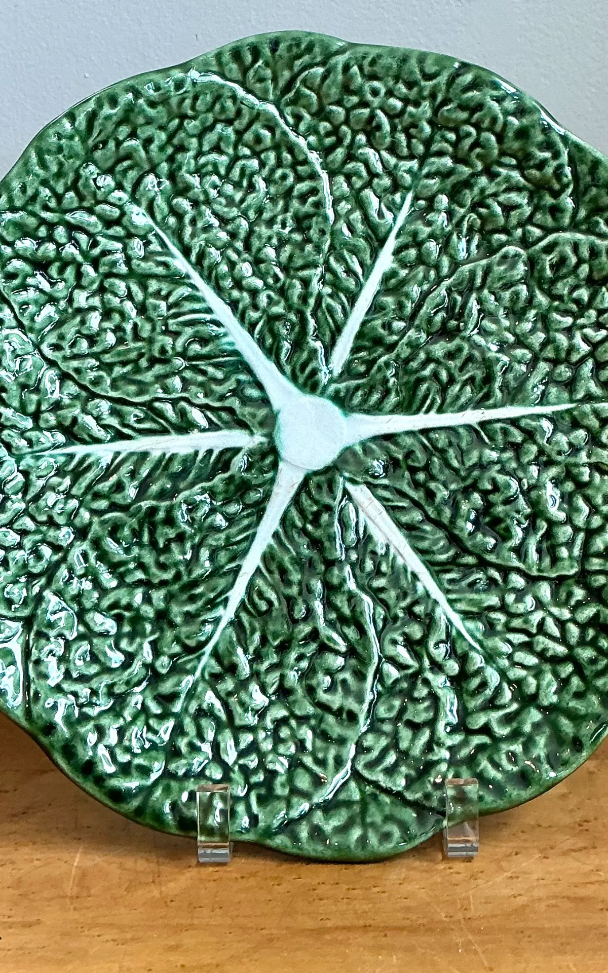 Portuguese Green Cabbage Leaf Ceramic Plate — additional photo 2