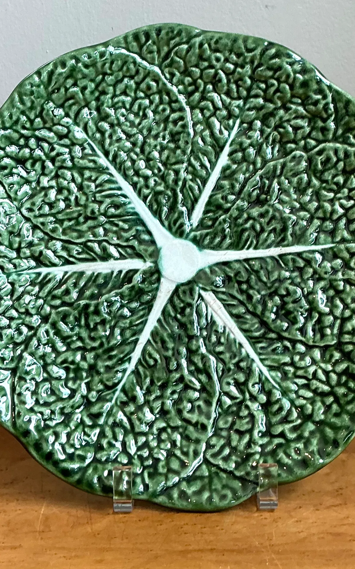 Portuguese Green Cabbage Leaf Ceramic Plate — additional photo 4