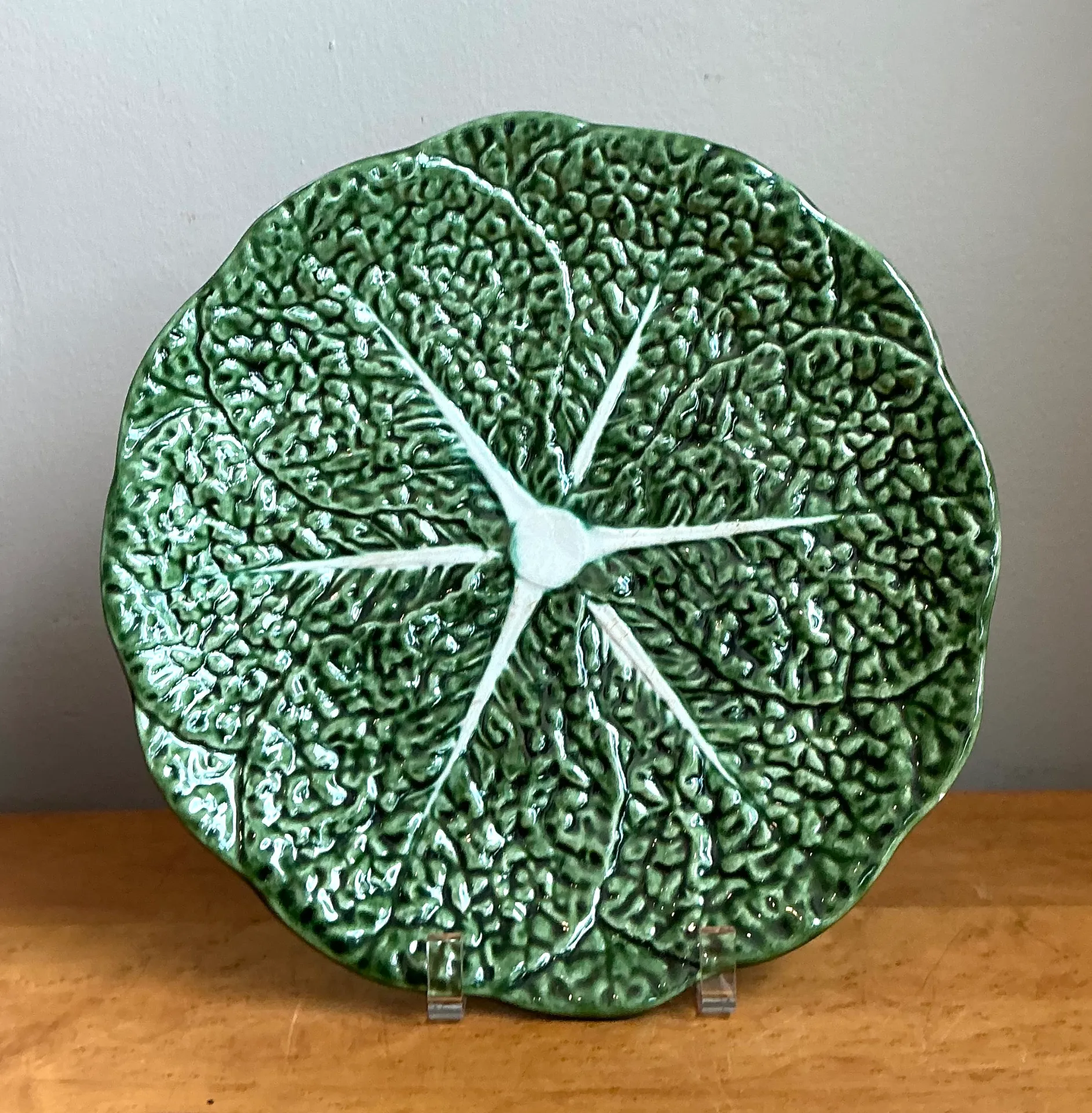 Portuguese Green Cabbage Leaf Ceramic Plate — additional photo 1