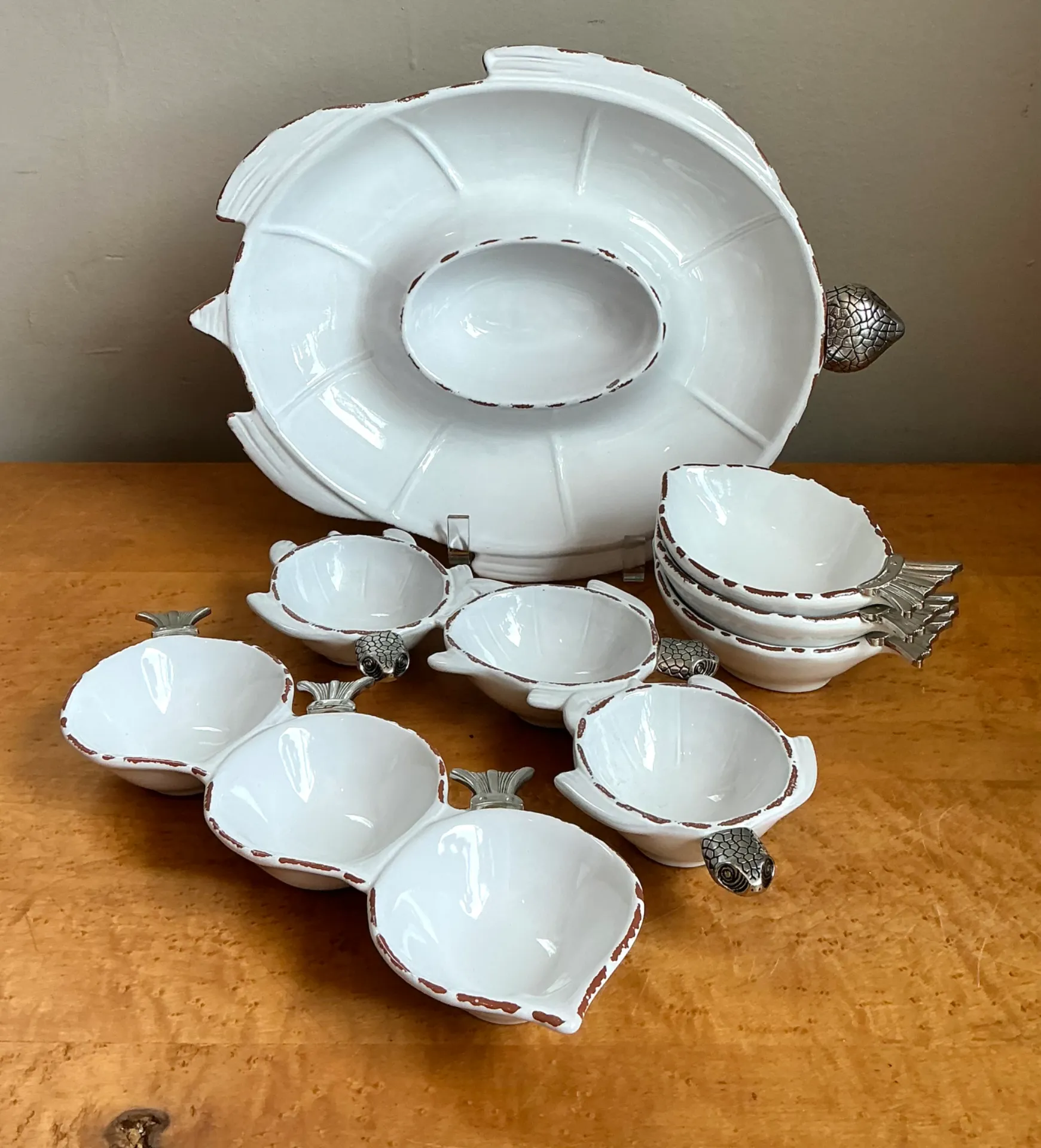 Vintage White Ceramic Fish Motif Serving Set — additional photo 2