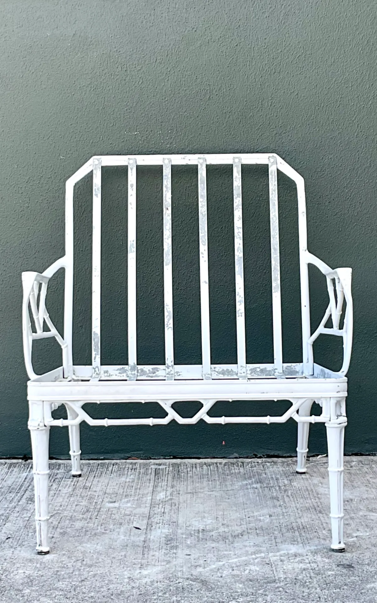 Vintage Brown Jordan “Calcutta” Metal Patio Lounge Chair