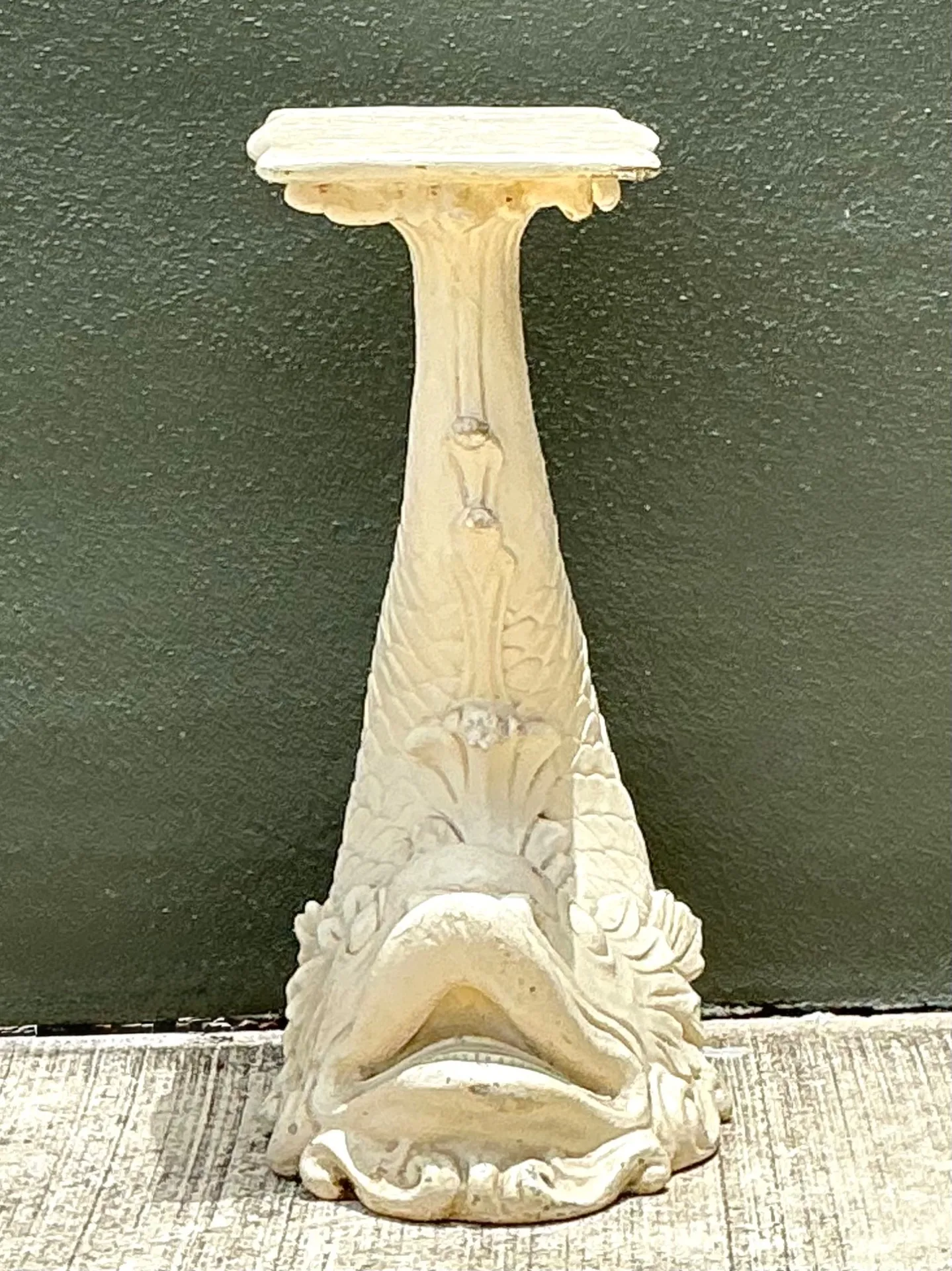 Vintage Ornate Fish Design Pedestal — additional photo 4