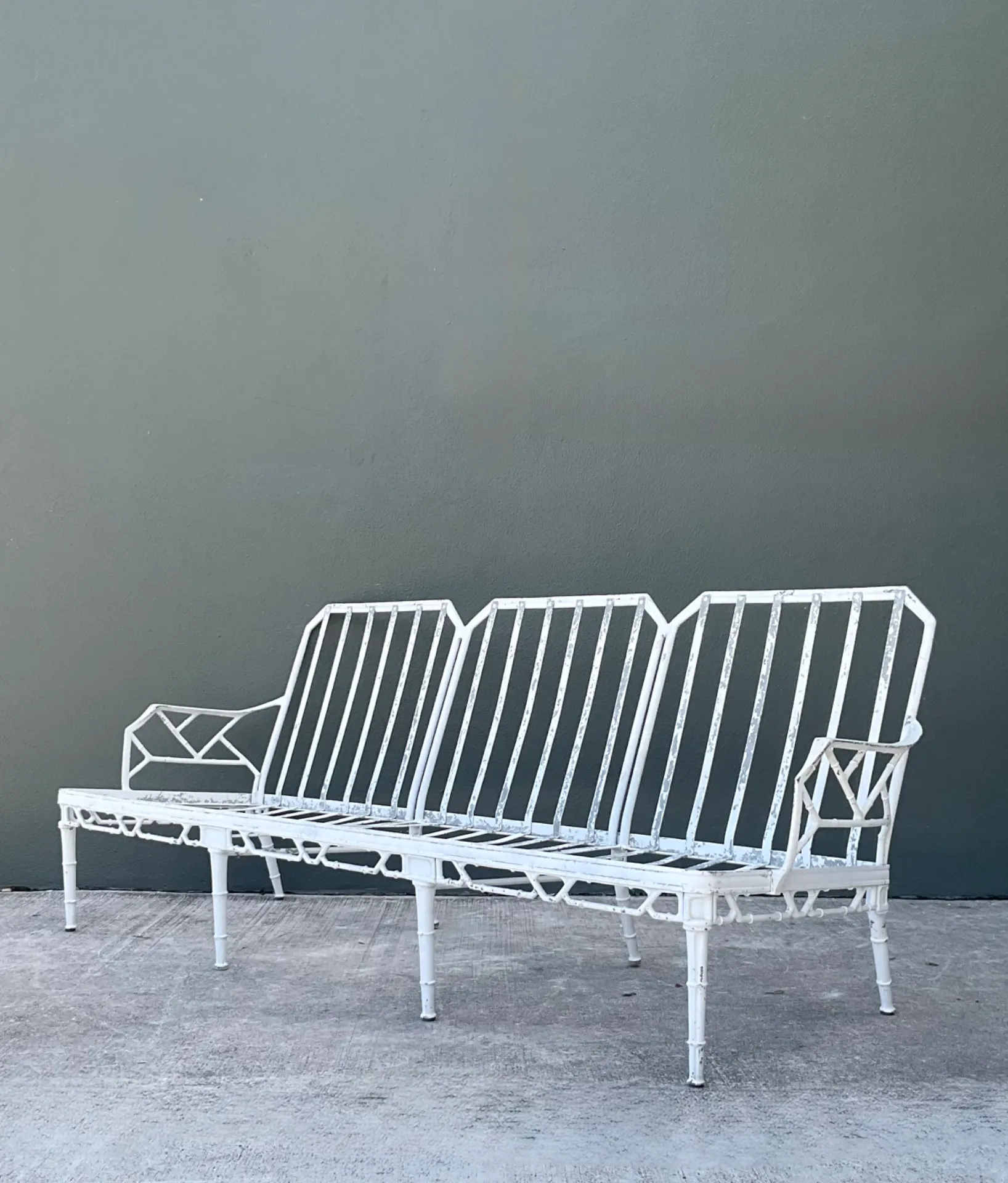 Retro Brown Jordan Metal “Calcutta” Outdoor Sofa — additional photo 5