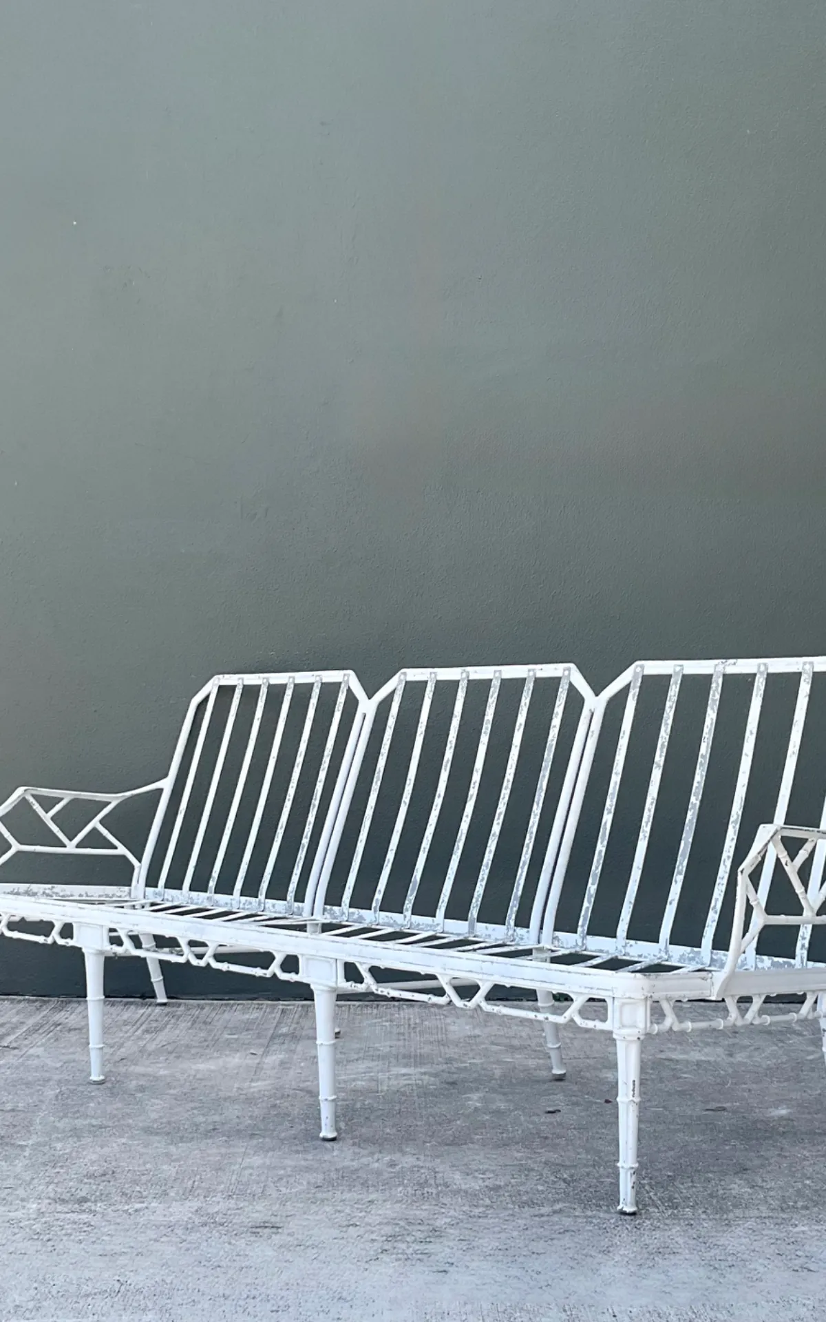 Retro Brown Jordan Metal “Calcutta” Outdoor Sofa — additional photo 5