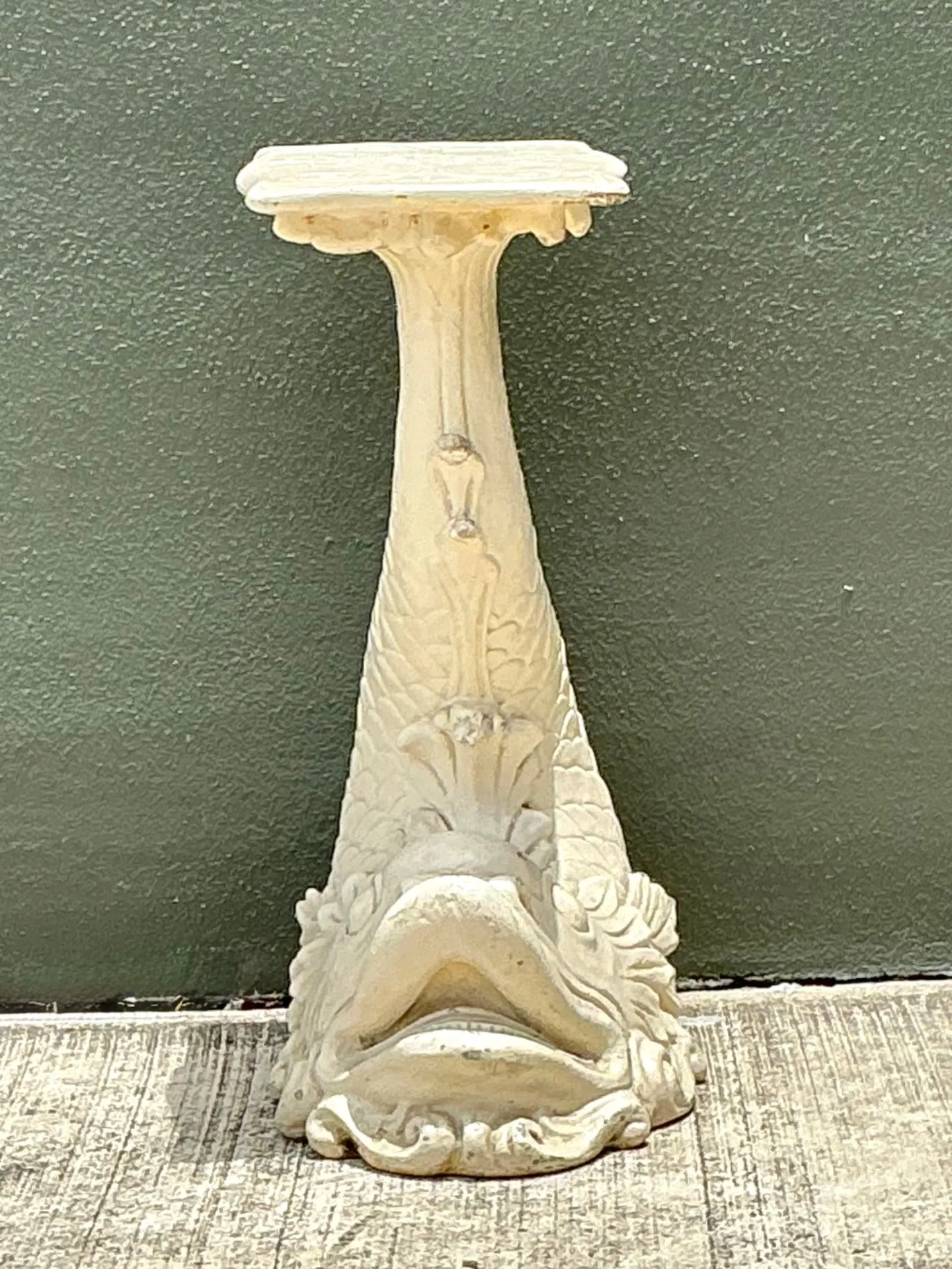 Vintage Ornate Fish Design Pedestal — additional photo 2