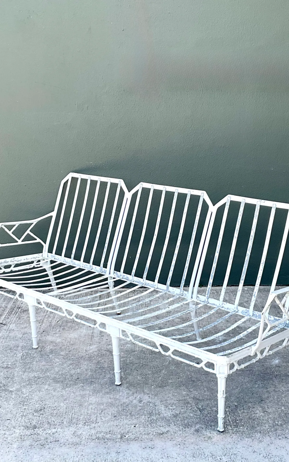 Retro Brown Jordan Metal “Calcutta” Outdoor Sofa — additional photo 6