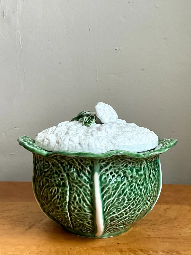Vintage Portuguese Green Cabbage Leaf Ceramic Tureen — additional photo 2