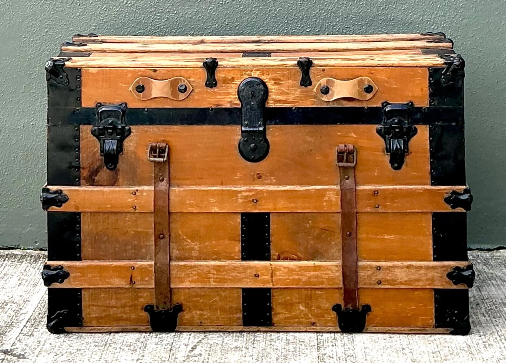 Vintage Wooden Travel Trunk with Metal Accents — additional photo 8