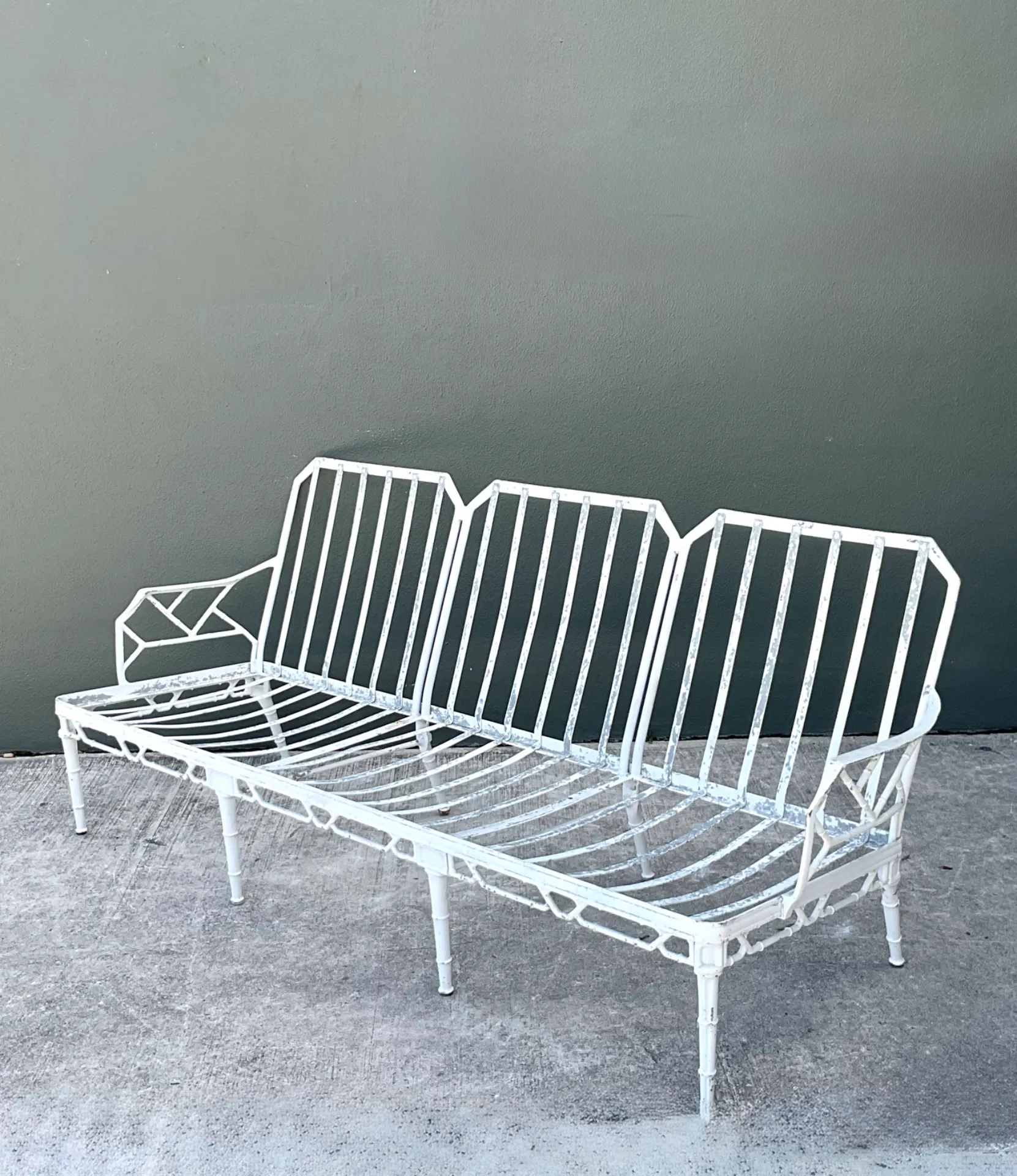 Retro Brown Jordan Metal “Calcutta” Outdoor Sofa — additional photo 3