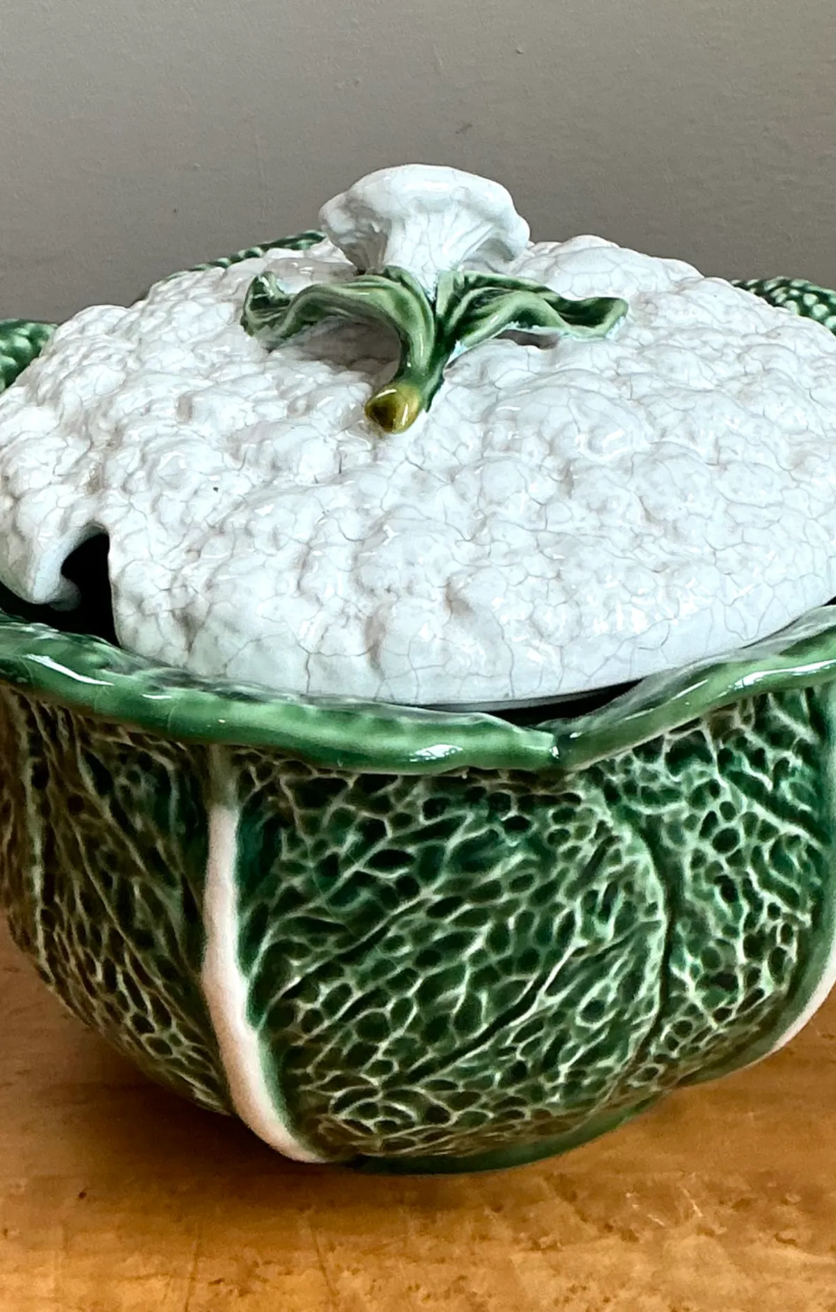 Vintage Portuguese Green Cabbage Leaf Ceramic Tureen — additional photo 7