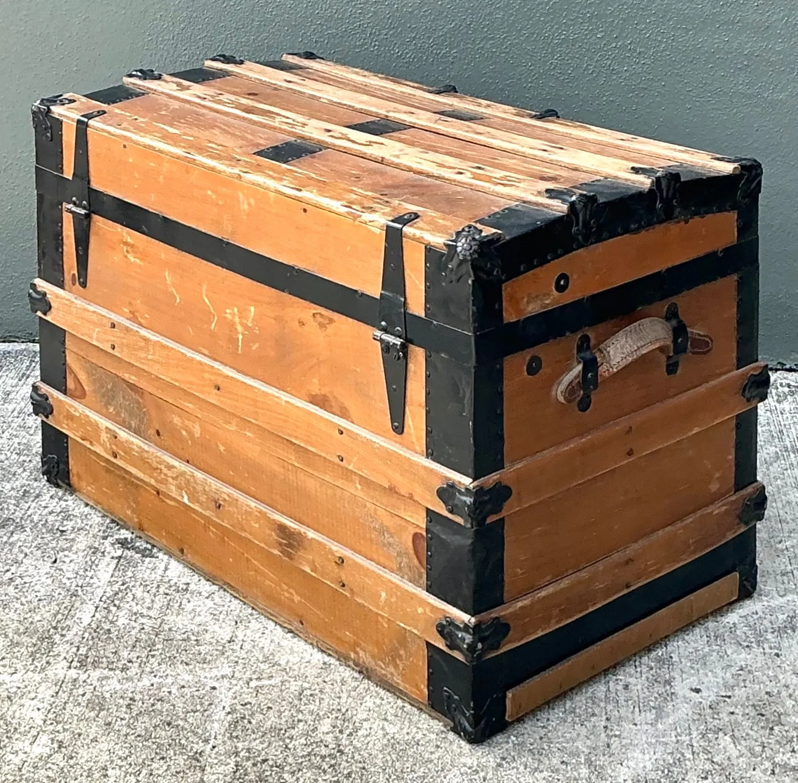 Vintage Wooden Travel Trunk with Metal Accents — additional photo 4