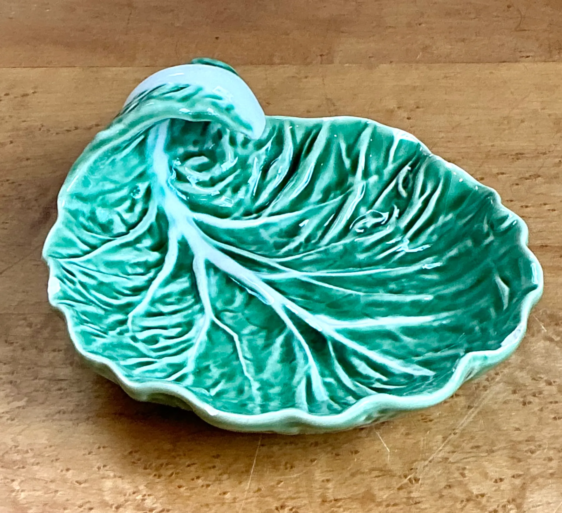 Bordallo Pinheiro Green Cabbage Leaf Ceramic Bowl — additional photo 6