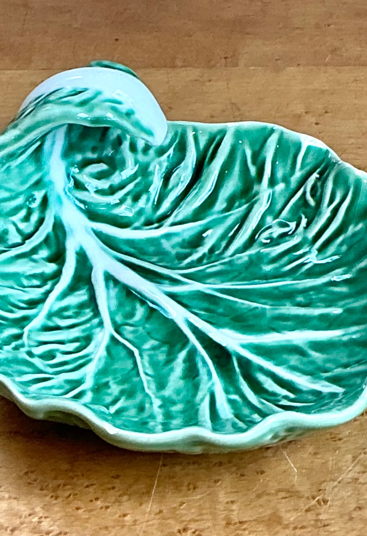 Bordallo Pinheiro Green Cabbage Leaf Ceramic Bowl — additional photo 6