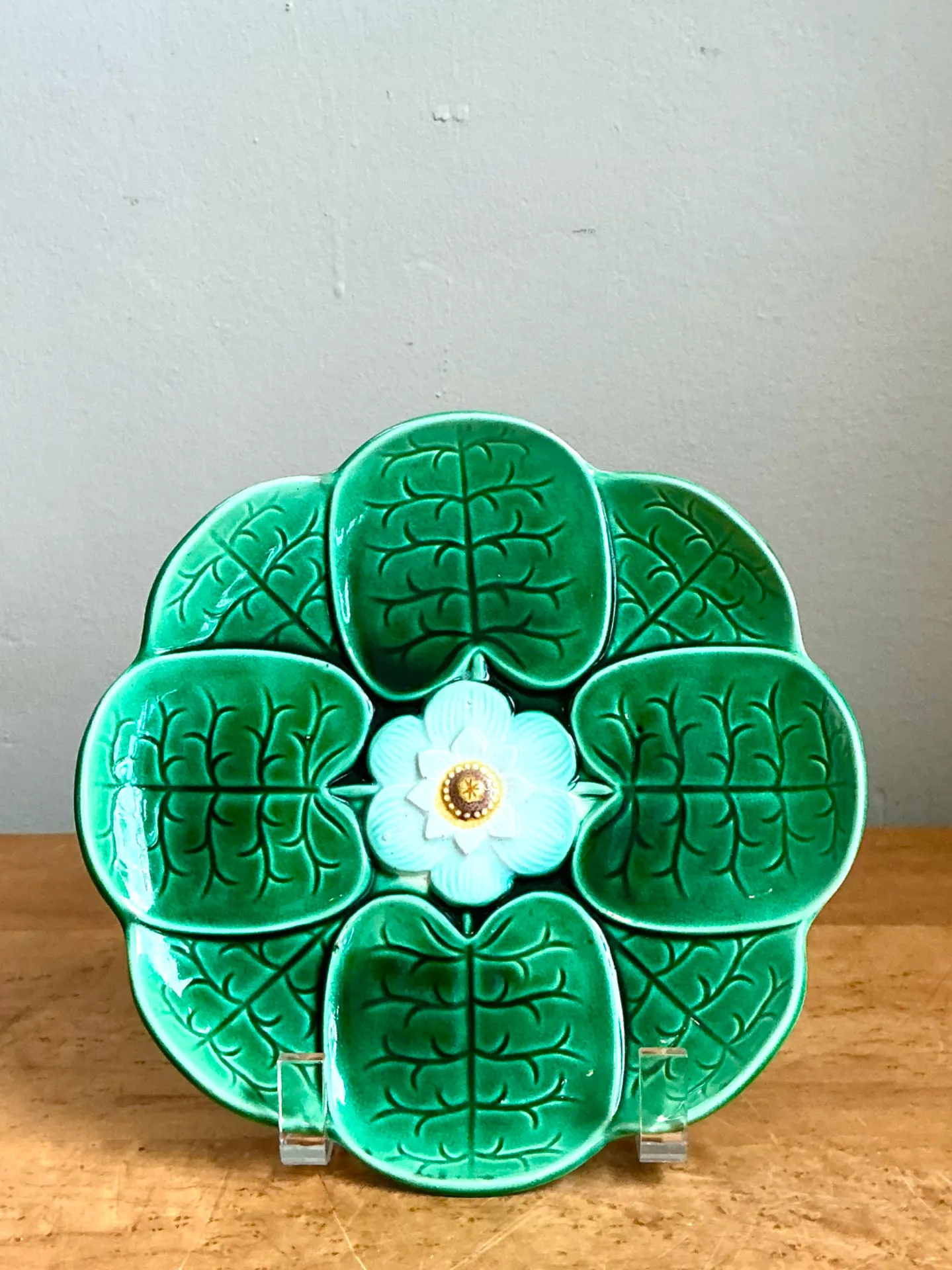 Vintage Majolica Lily Pad Plate — additional photo 2