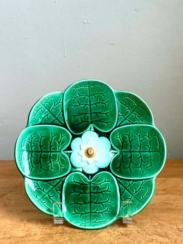 Vintage Majolica Lily Pad Plate — additional photo 2