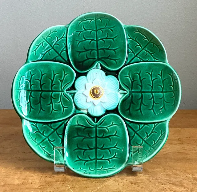 Vintage Majolica Lily Pad Plate — additional photo 3