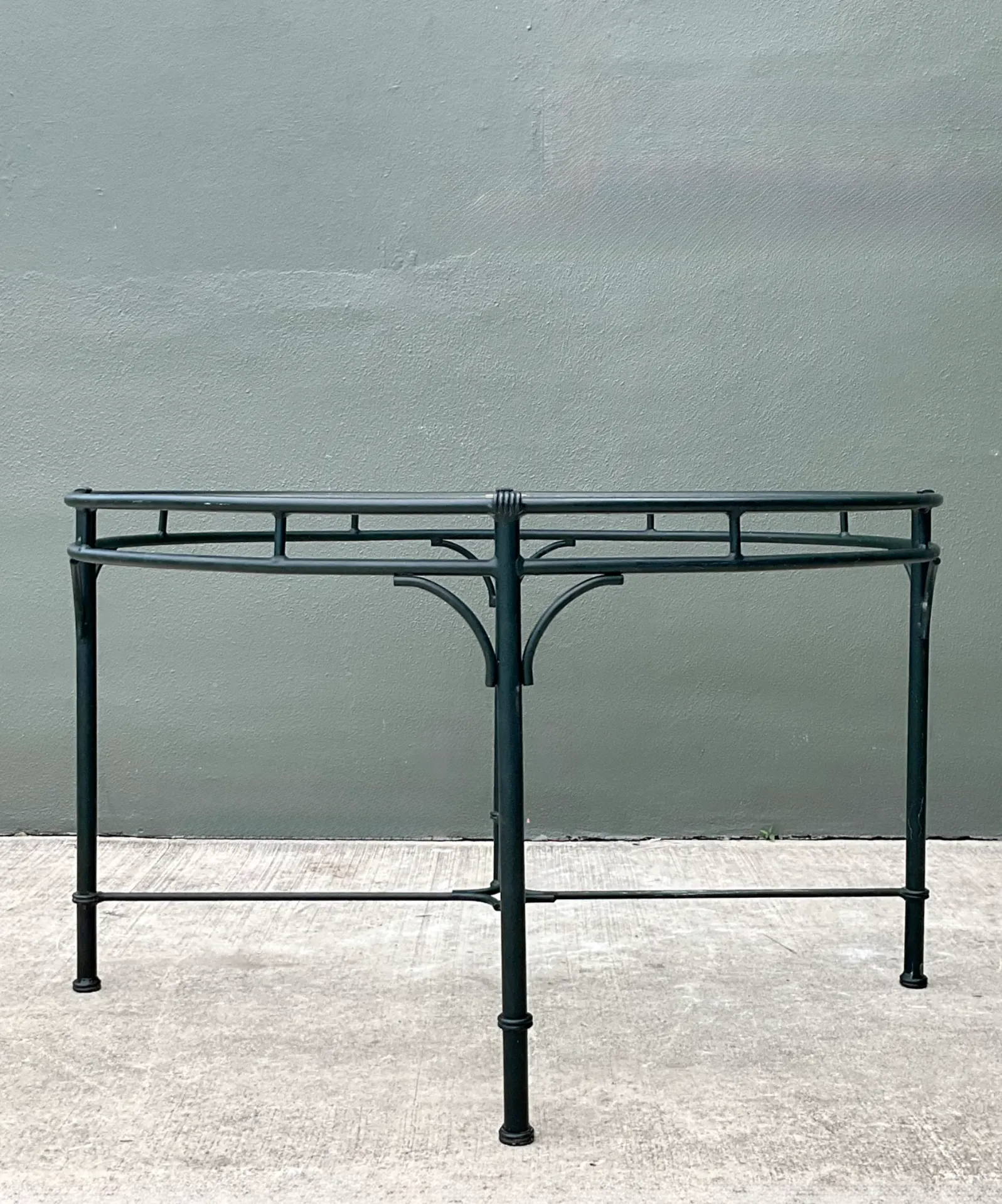 Vintage Brown Jordan “Florentine” Cast Aluminum Outdoor Dining Table — additional photo 7