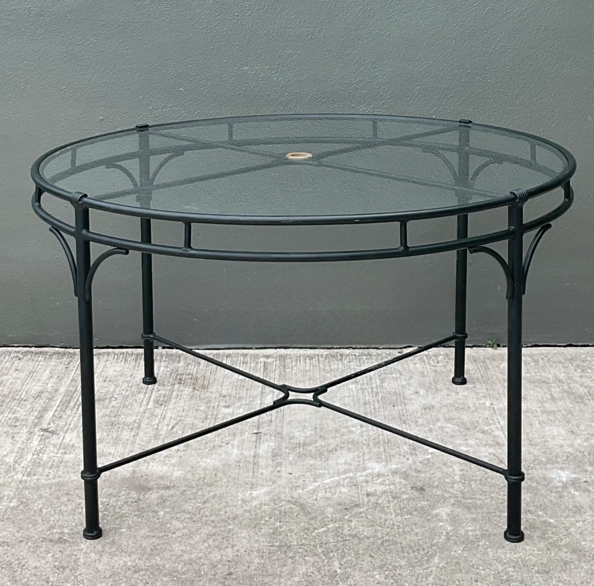 Vintage Brown Jordan “Florentine” Cast Aluminum Outdoor Dining Table — additional photo 1