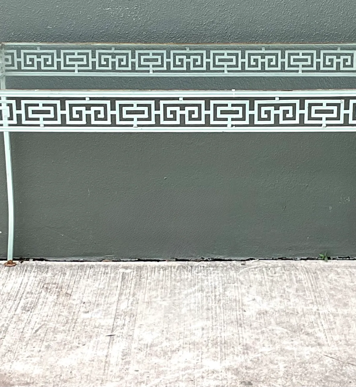 Vintage Meadowcraft Outdoor Dining Table with Greek Key Pattern — additional photo 2