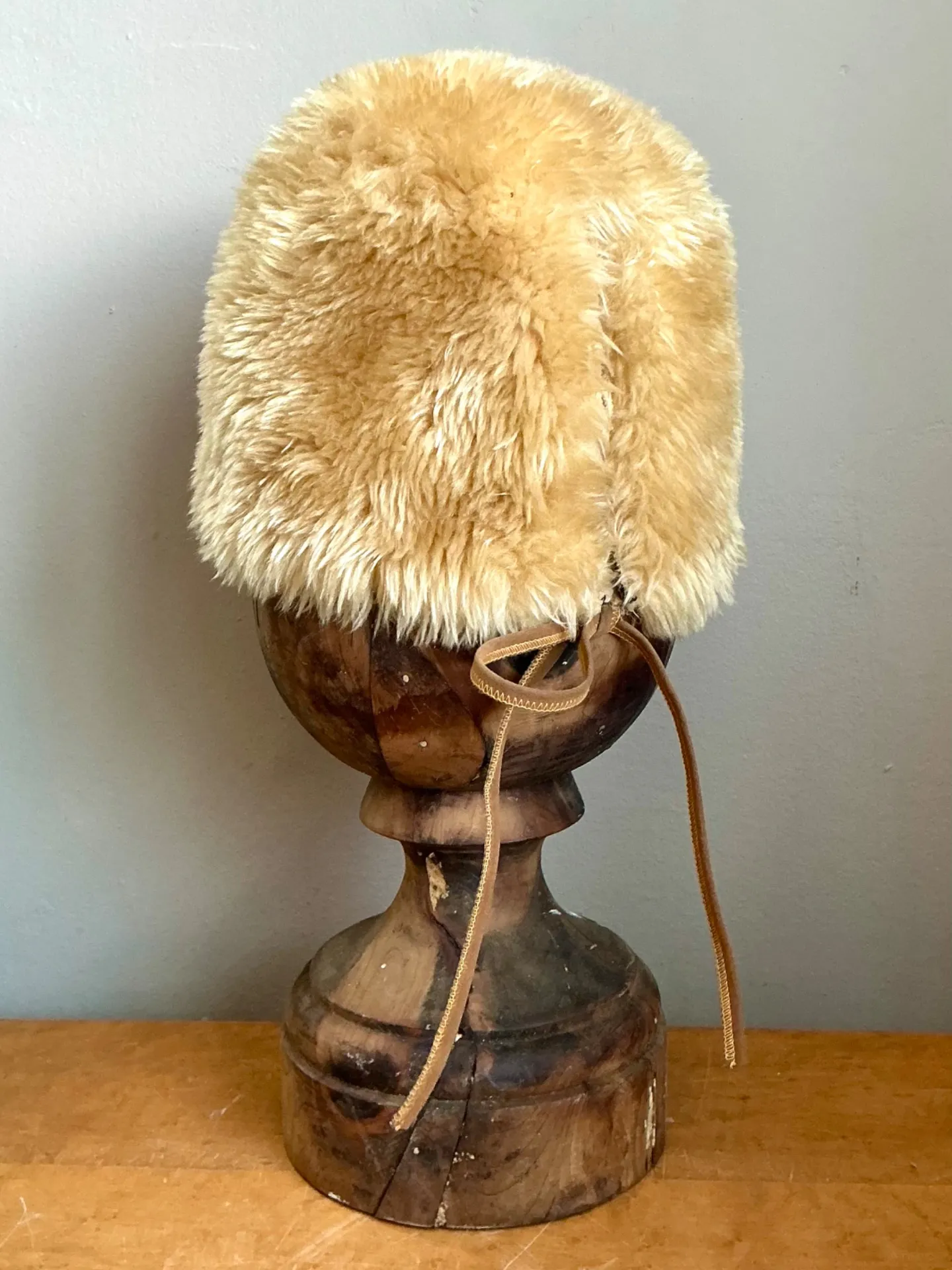 Vintage Faux Fur Hat With Leather Tie — additional photo 1