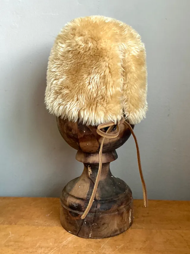 Vintage Faux Fur Hat With Leather Tie — additional photo 3
