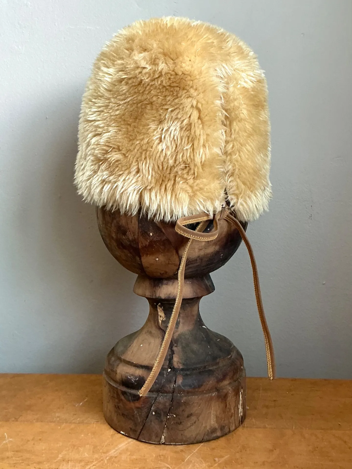 Vintage Faux Fur Hat With Leather Tie — additional photo 7