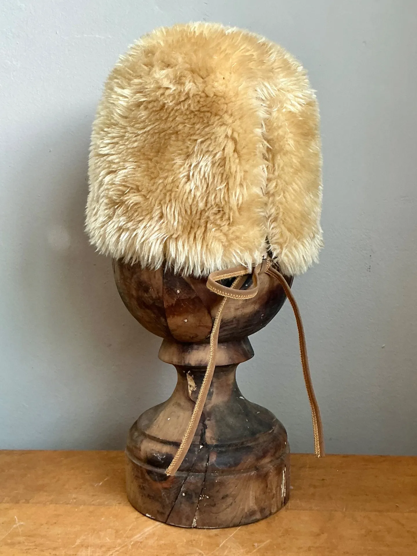 Vintage Faux Fur Hat With Leather Tie — additional photo 8