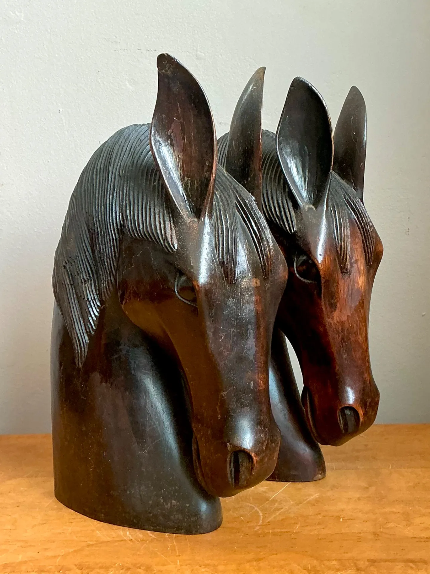 Vintage Carved Wood Horse Head Sculptures - Pair — additional photo 3