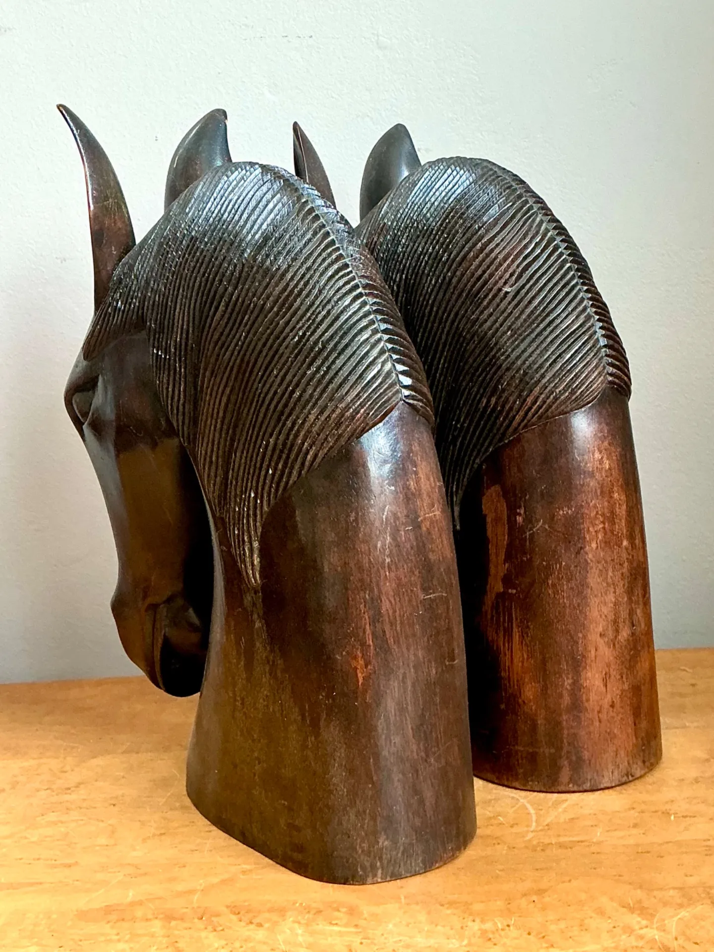 Vintage Carved Wood Horse Head Sculptures - Pair — additional photo 6