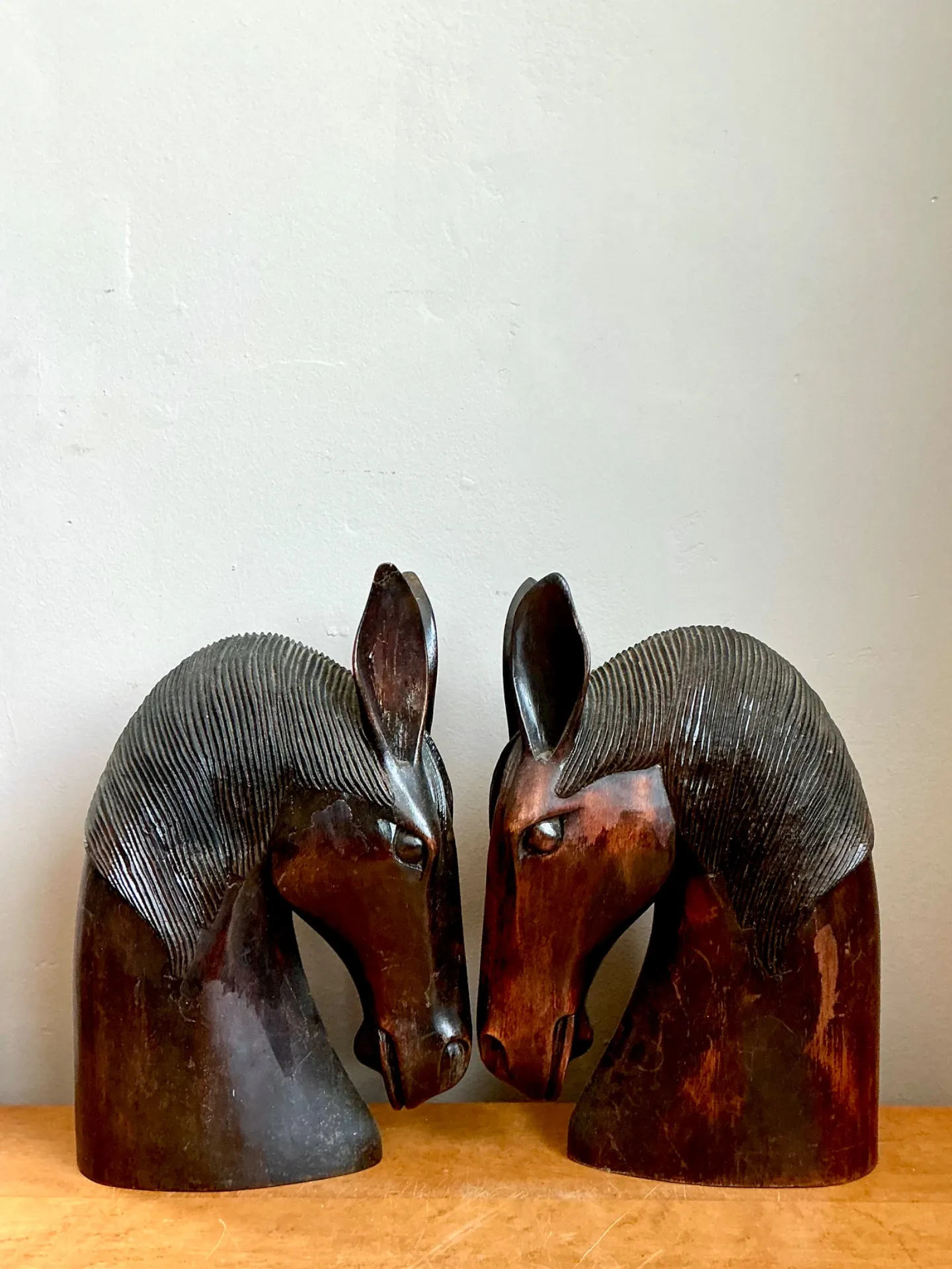 Vintage Carved Wood Horse Head Sculptures - Pair — additional photo 7