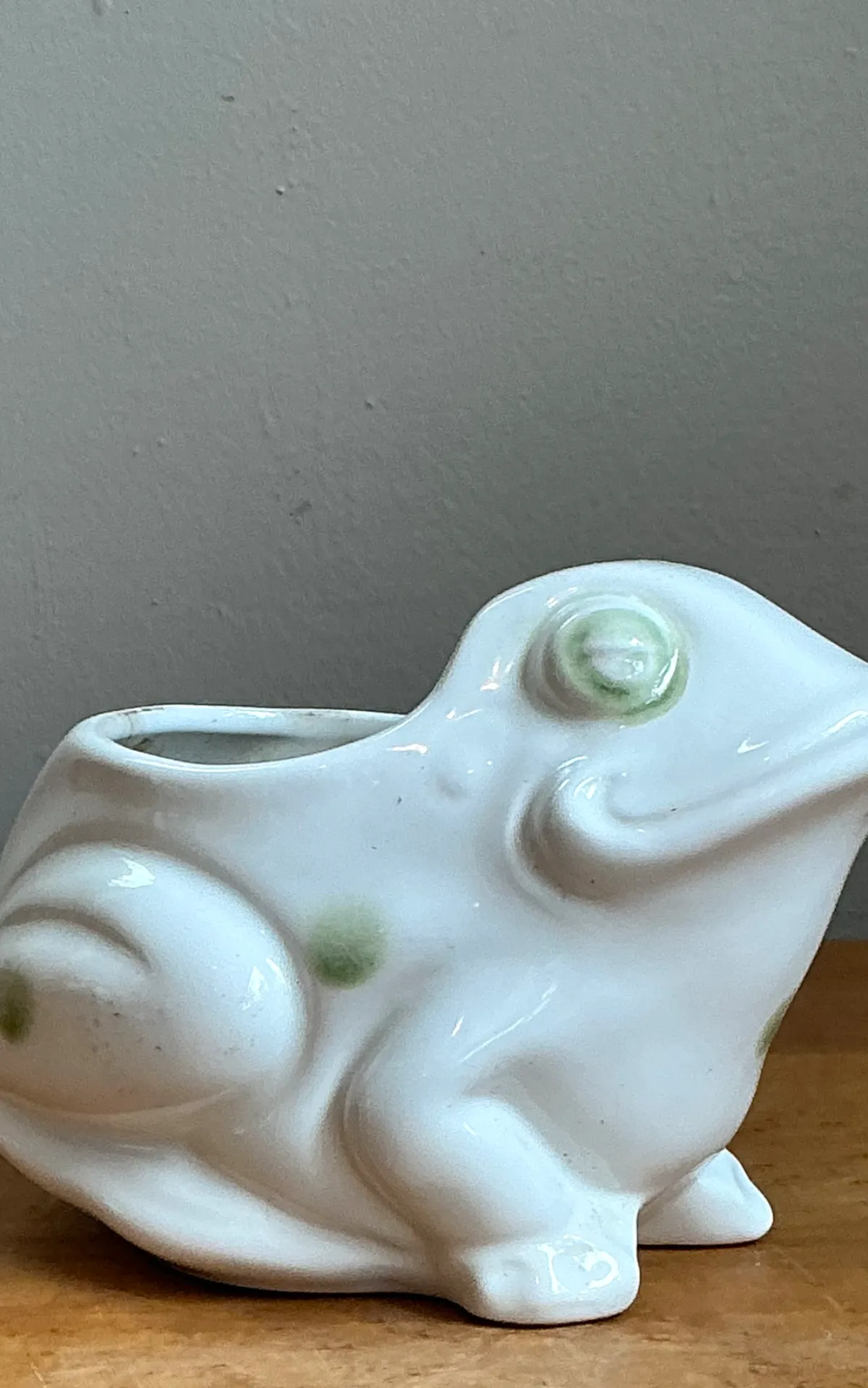 Vintage White Frog Ceramic Planter — additional photo 2