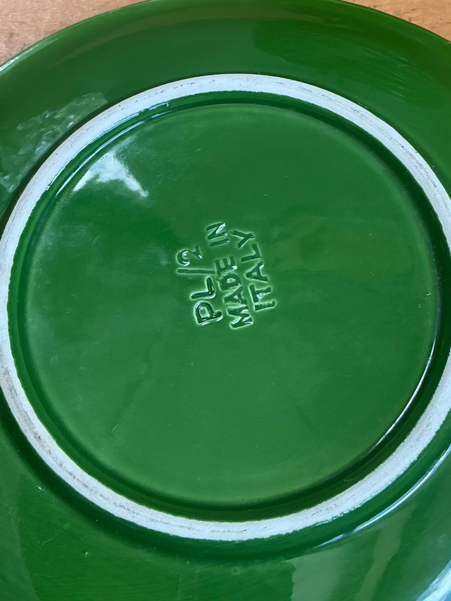 Vintage Italian Green Leaf Motif Ceramic Plates - Set of 12 — additional photo 3