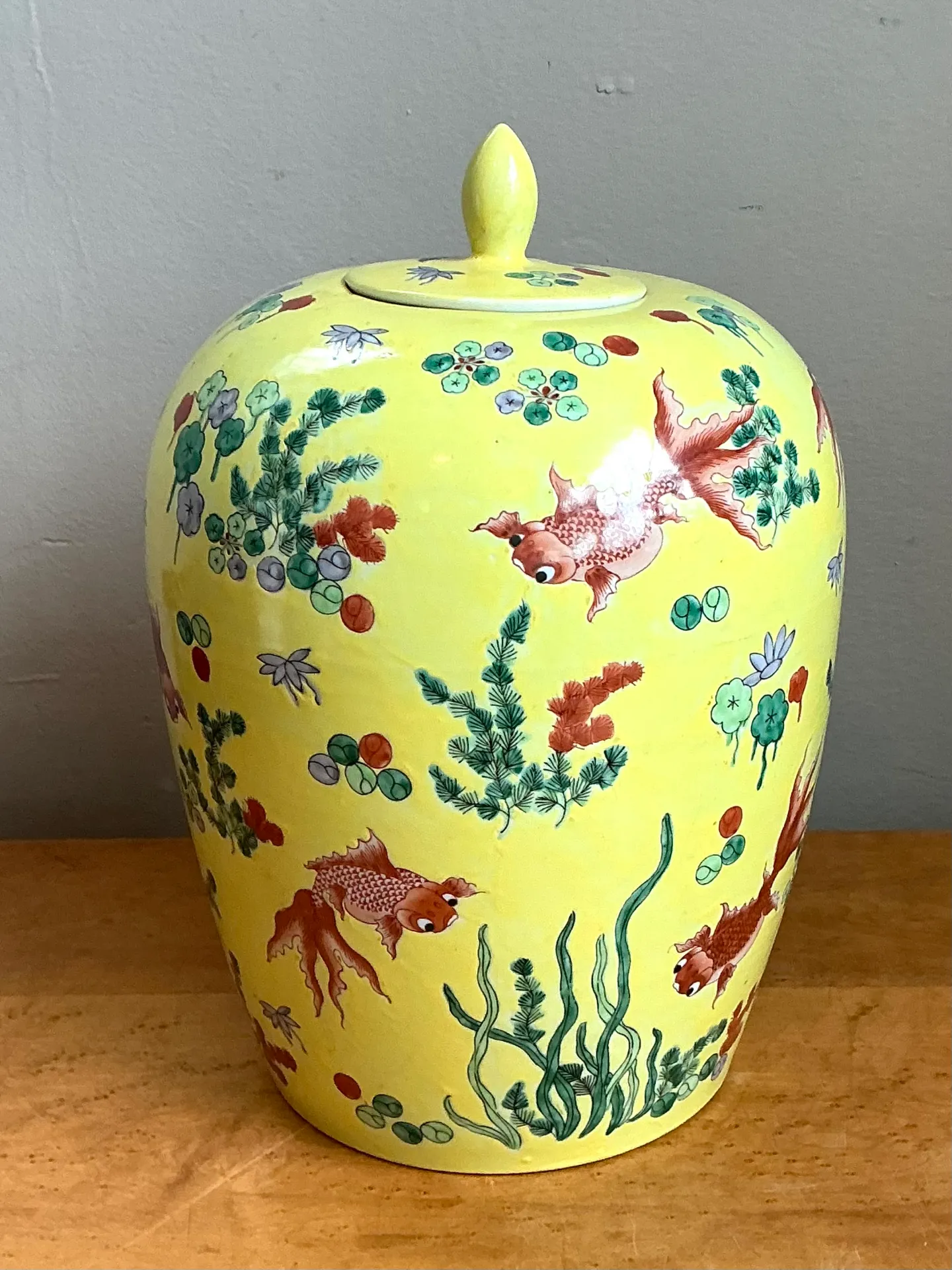 Vintage Yellow Ceramic Fish Motif Jar — additional photo 7