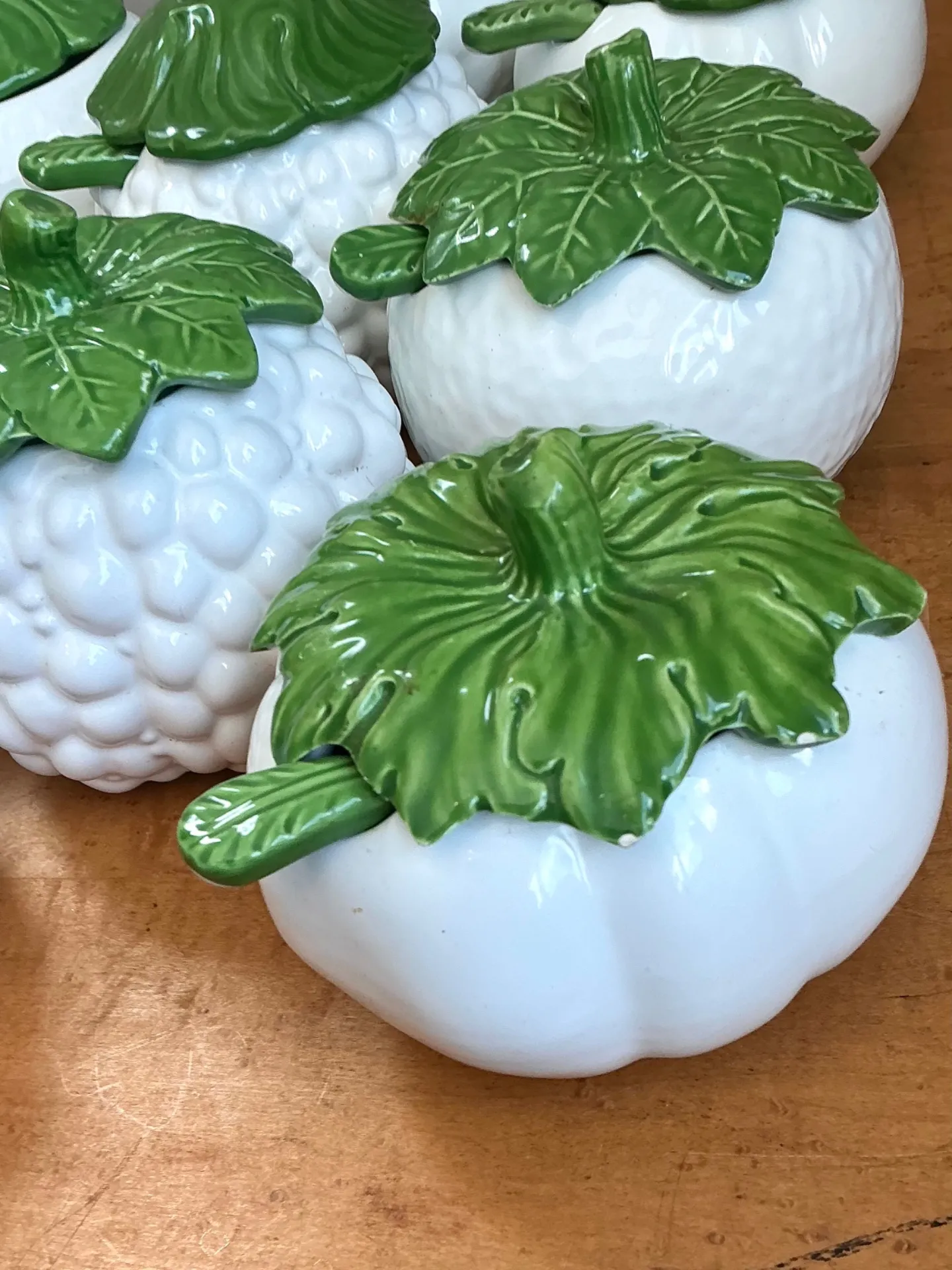 Vintage Italian Green Leaf Ceramic Pots - Set of 10 — additional photo 6