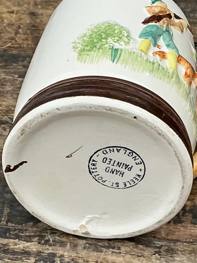 Vintage Hand-Painted Keele St Pottery Hunting Scene Ceramic Mug — additional photo 3