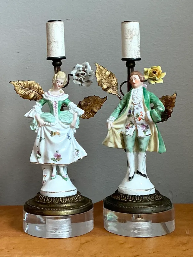 Vintage Lucite Base Porcelain Figurine Lamps — additional photo 2