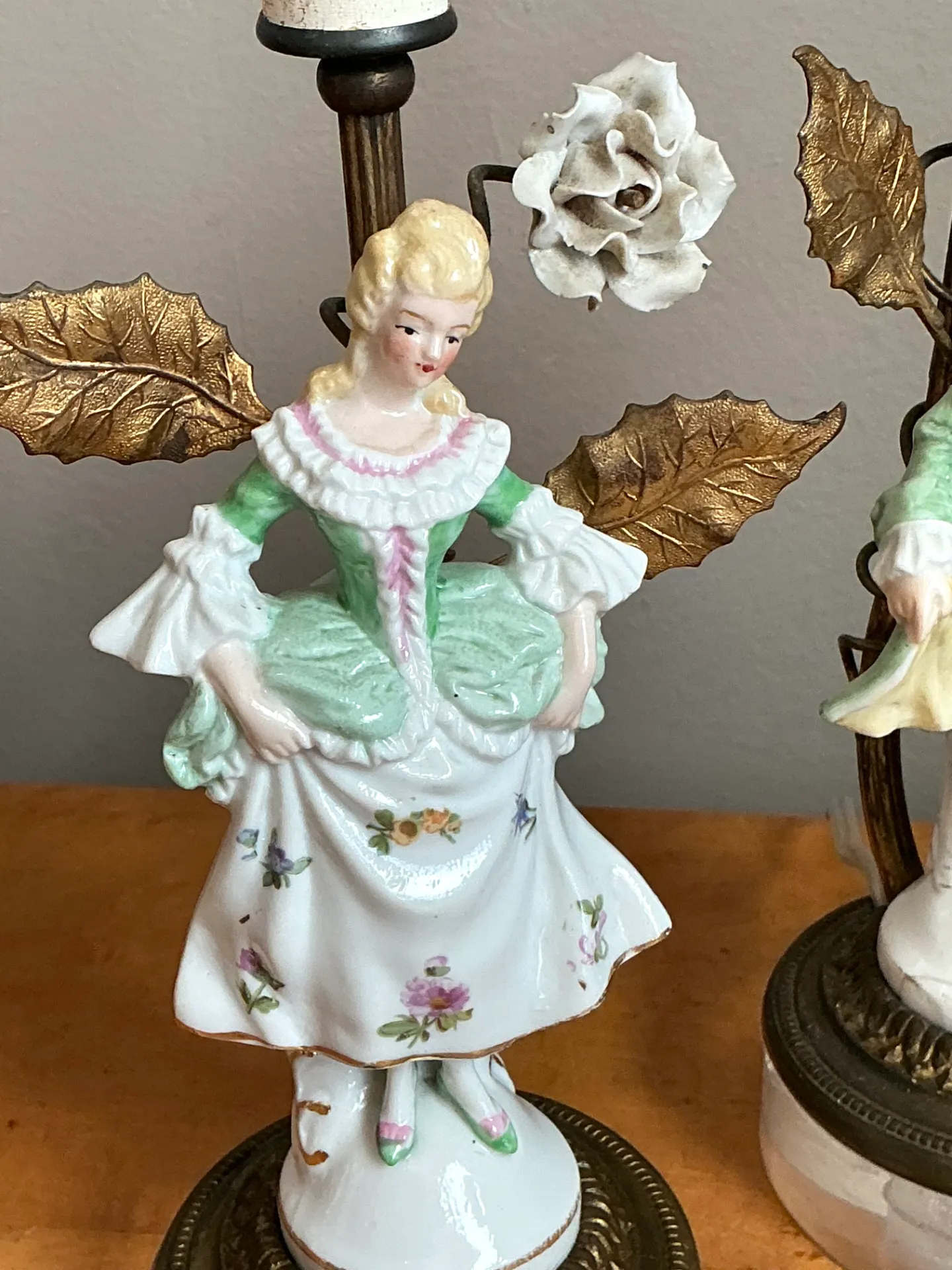 Vintage Lucite Base Porcelain Figurine Lamps — additional photo 3