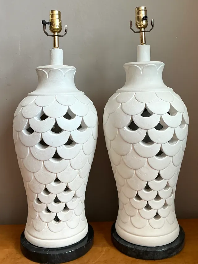 Vintage Scalloped Ceramic Table Lamps — additional photo 5