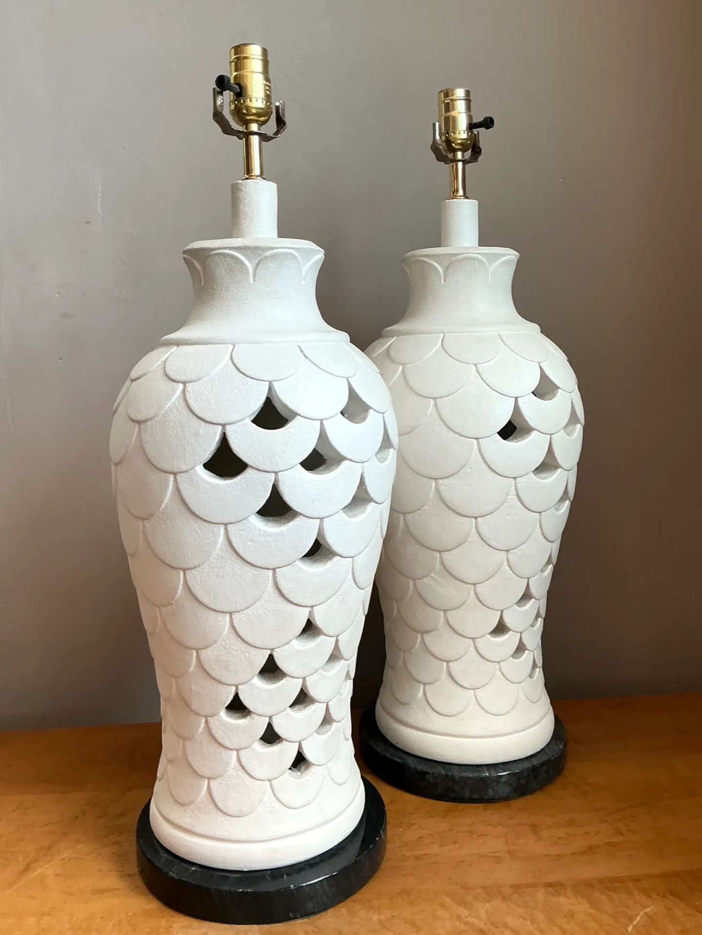 Vintage Scalloped Ceramic Table Lamps — additional photo 3