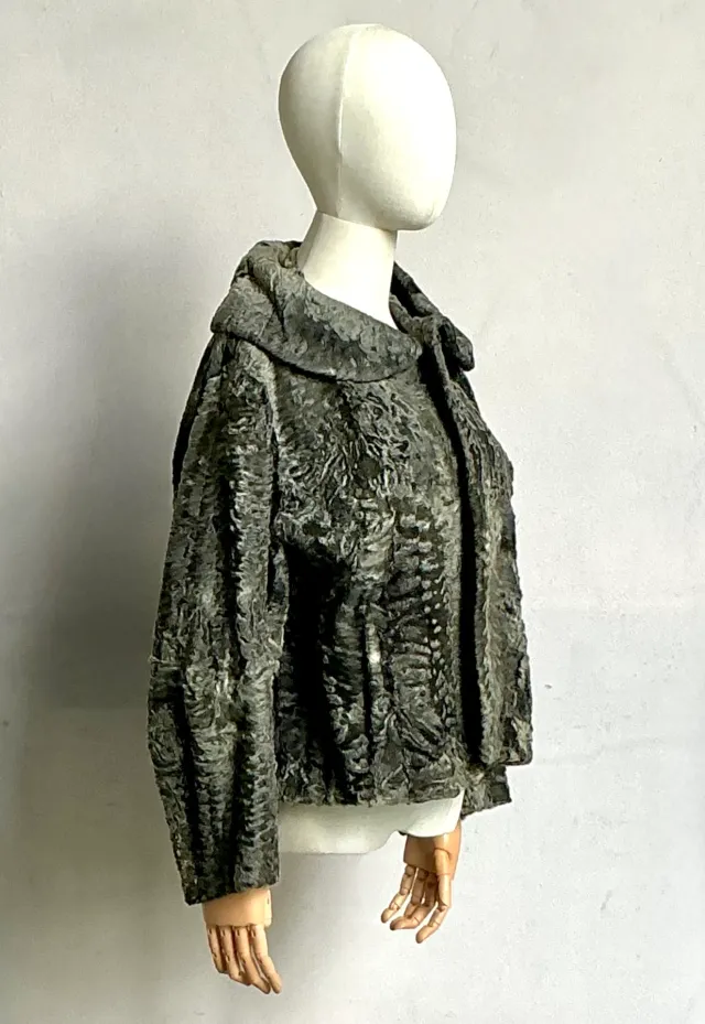 Vintage Textured Cropped Lamb Jacket — additional photo 4