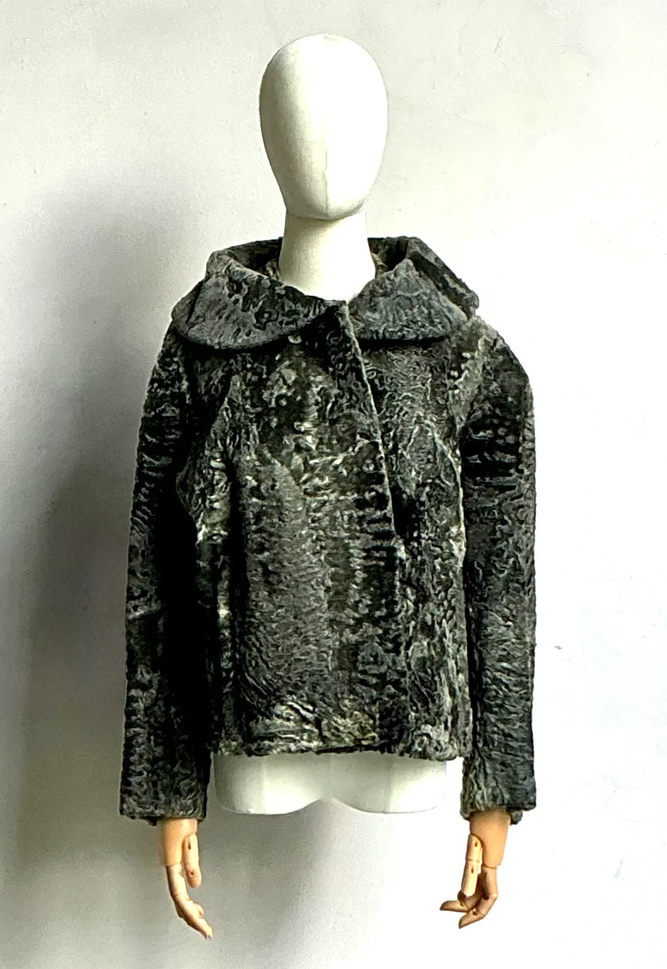 Vintage Textured Cropped Lamb Jacket — additional photo 5