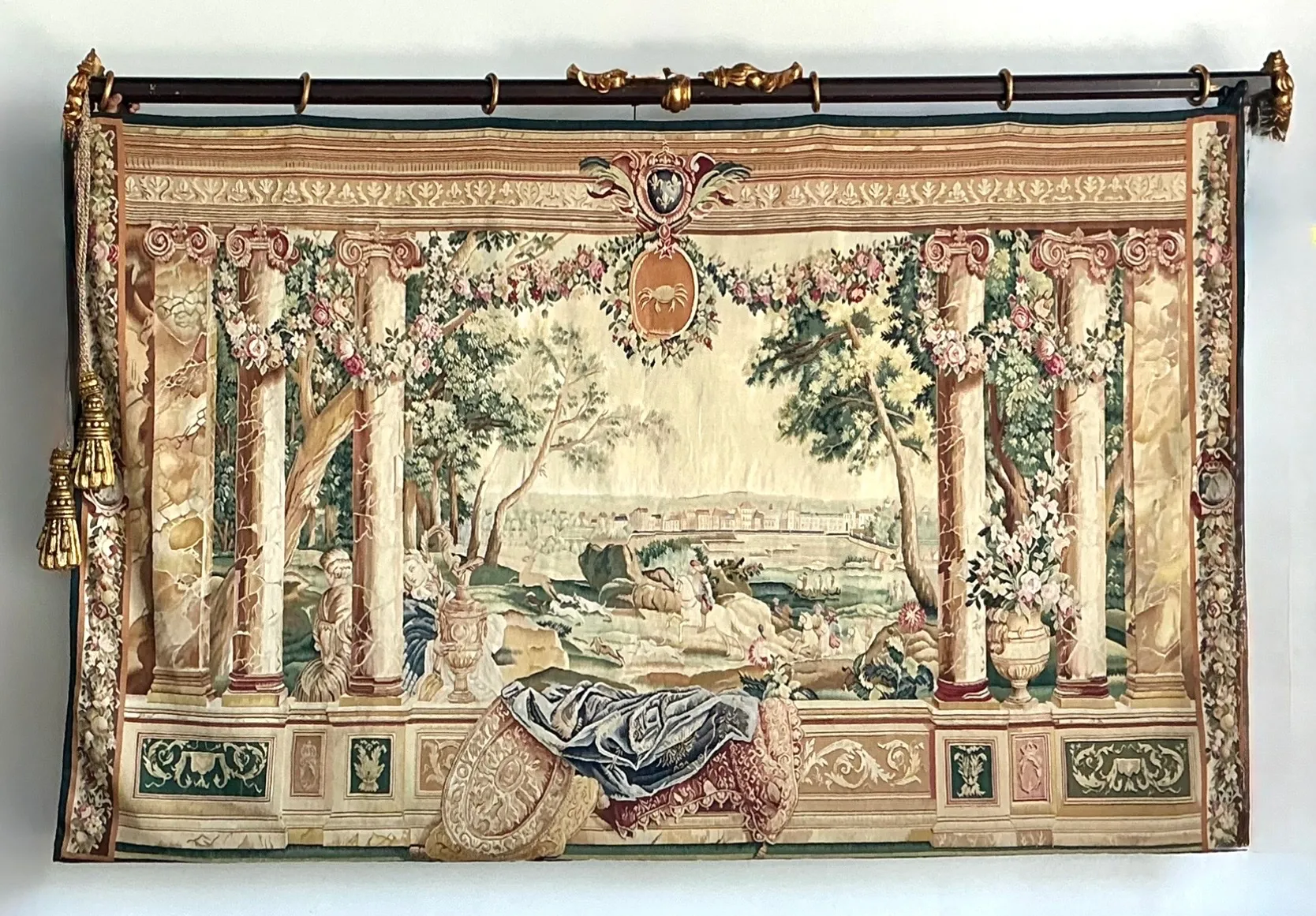 Vintage “Chateau Bellevue” Tapestry from Tenture Des Maisons Royals — additional photo 5
