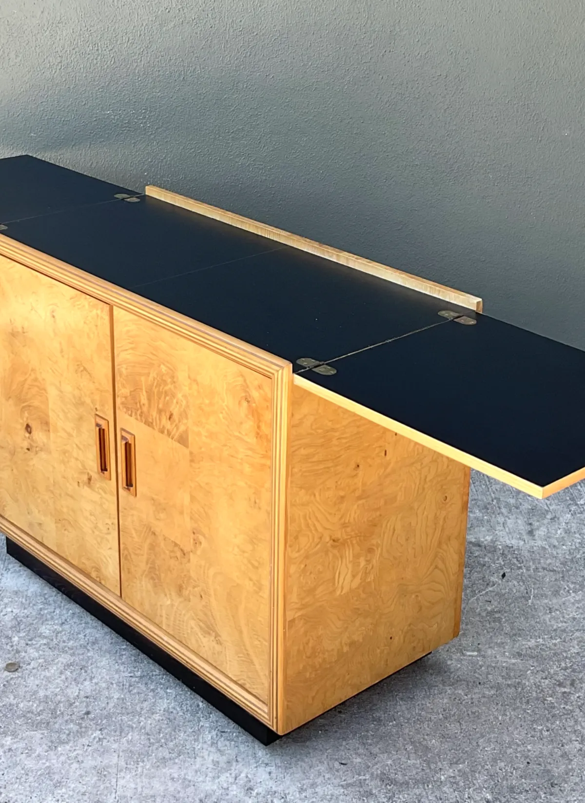 Vintage Henredon Modernist Two Door Burl Wood Server — additional photo 6