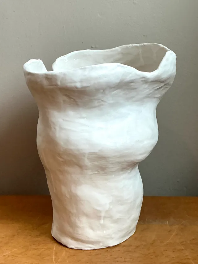 Vintage Biomorphic Sculptural White Ceramic Vase — additional photo 6