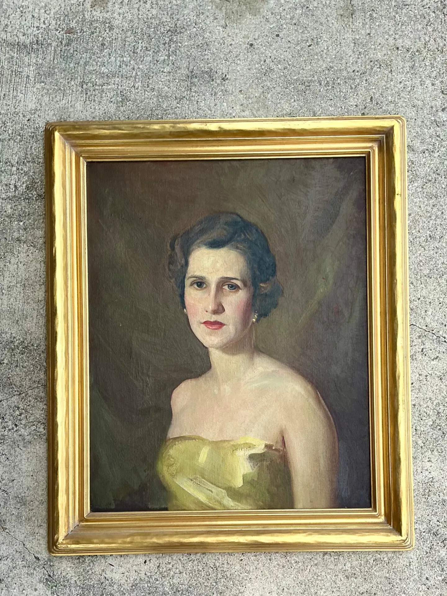 Vintage Oil Portrait of Woman in Gold Dress — additional photo 5